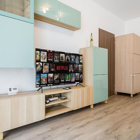 בוקרשט Politehnica Deluxe Apartment מראה חיצוני תמונה
